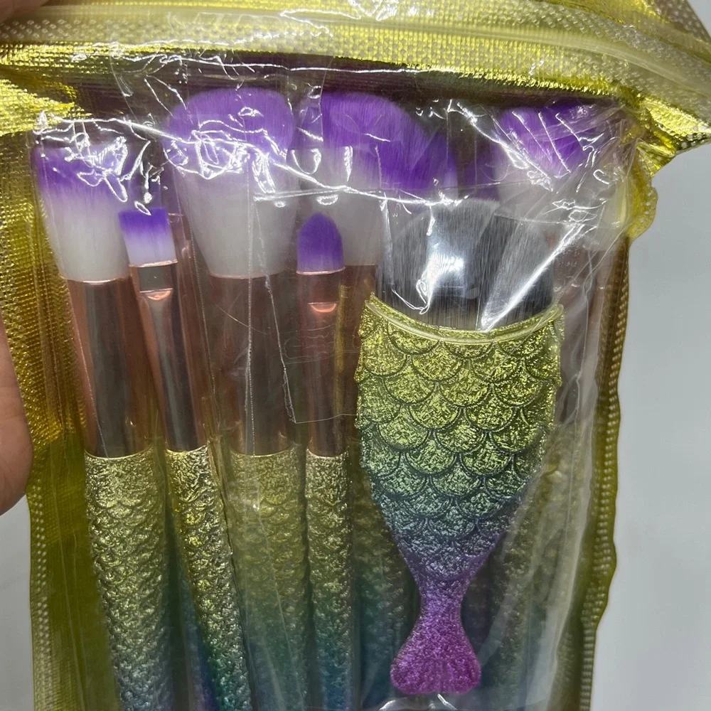 New Mermaid Makeup Brush Set - Pink and Purple